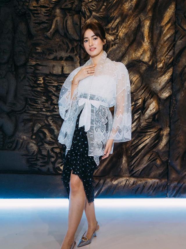 Outer Brokat Transparan