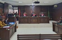 Ada Intervensi Pihak Ketiga, Sidang Gugatan Rektor UGM Cs Terkait Dugaan Ijazah Palsu Jokowi Ditunda