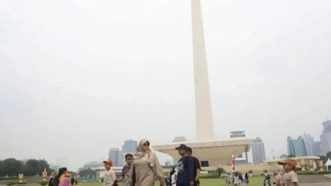13 Ribu Pengunjung Padati Monas di Hari Kedua Lebaran, Ada Apa Saja?