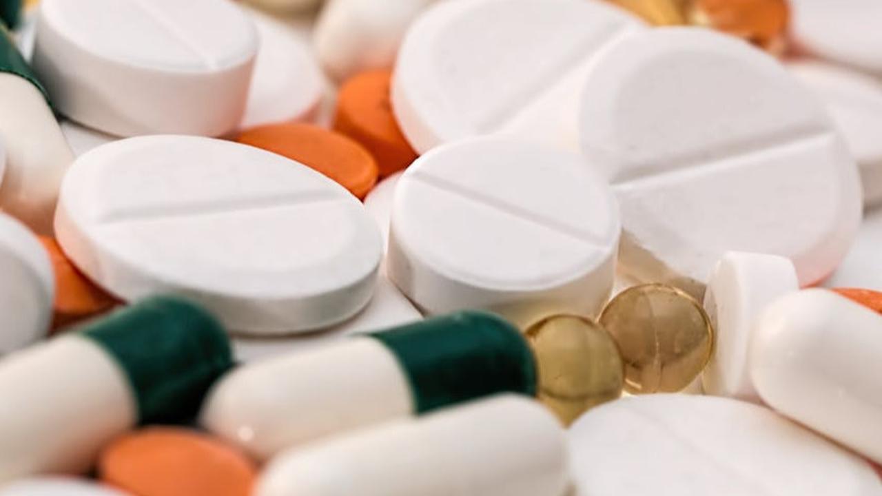 Ilustrasi Obat-obatan
