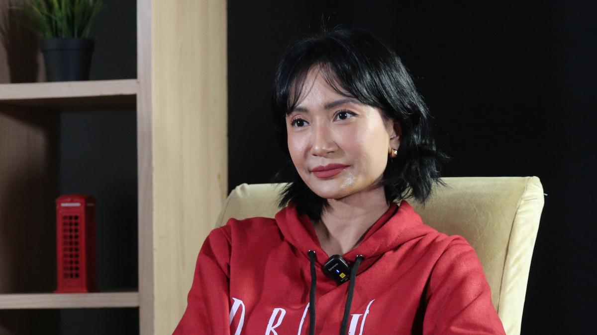 6 Fakta Artika Sari Devi Main Film Dia Bukan Ibu: 6 Jam Ngobrol Bareng Sutradara, 5 Jam Pasang Prostetis