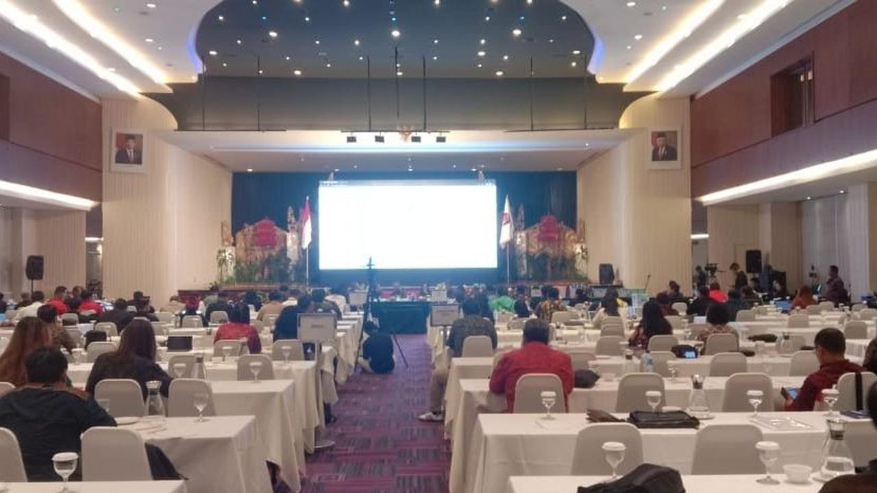 Adapun hari ini menjadi batas waktu terakhir KPU mengumumkan hasil rekapitulasi Pemilu 2024 di 38 provinsi.<br>