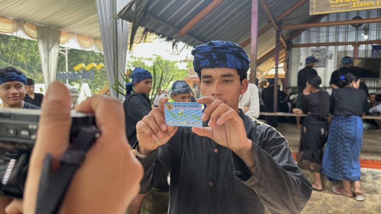 Perekaman e-KTP Masyarakat Baduy Dalam dan Luar
