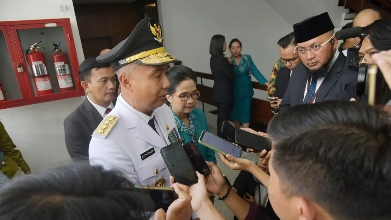 Penjabat Gubernur Jawa Barat, Bey Machmudin