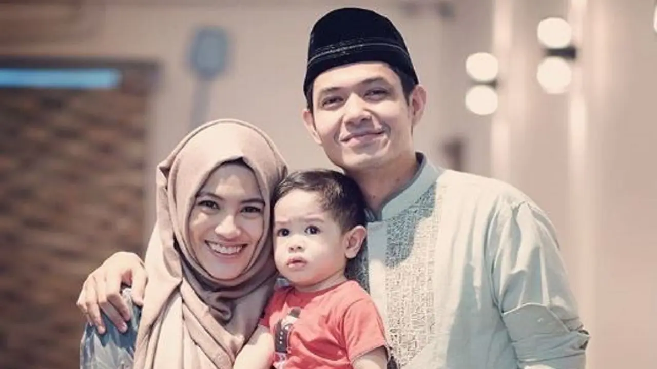 [Bintang] Alyssa Soebandono dan Dude Harlino