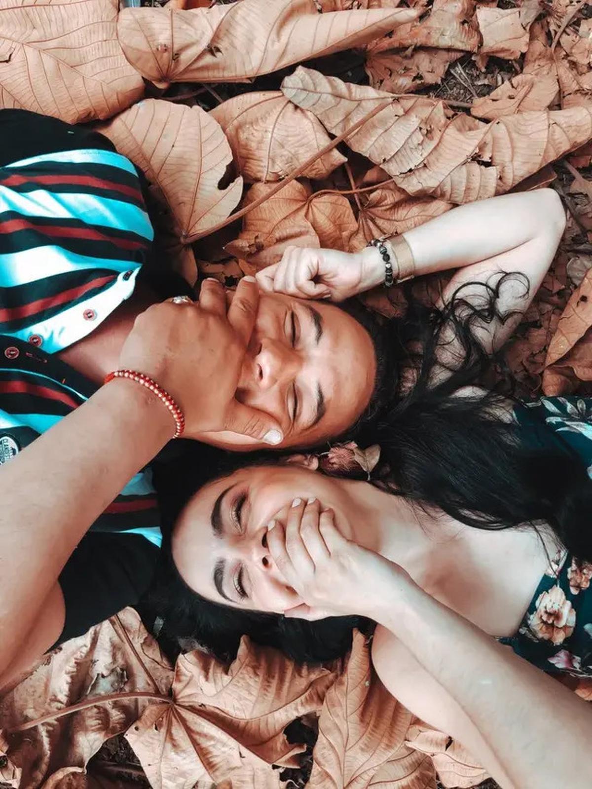 Cara Memancarkan Aura Positif, Pelajari Kunci yang Membuat Perempuan Lebih Menarik