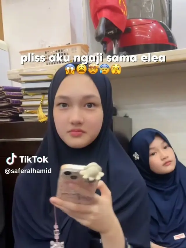 Shakeela Eleanor Anak Ussy Berhijab