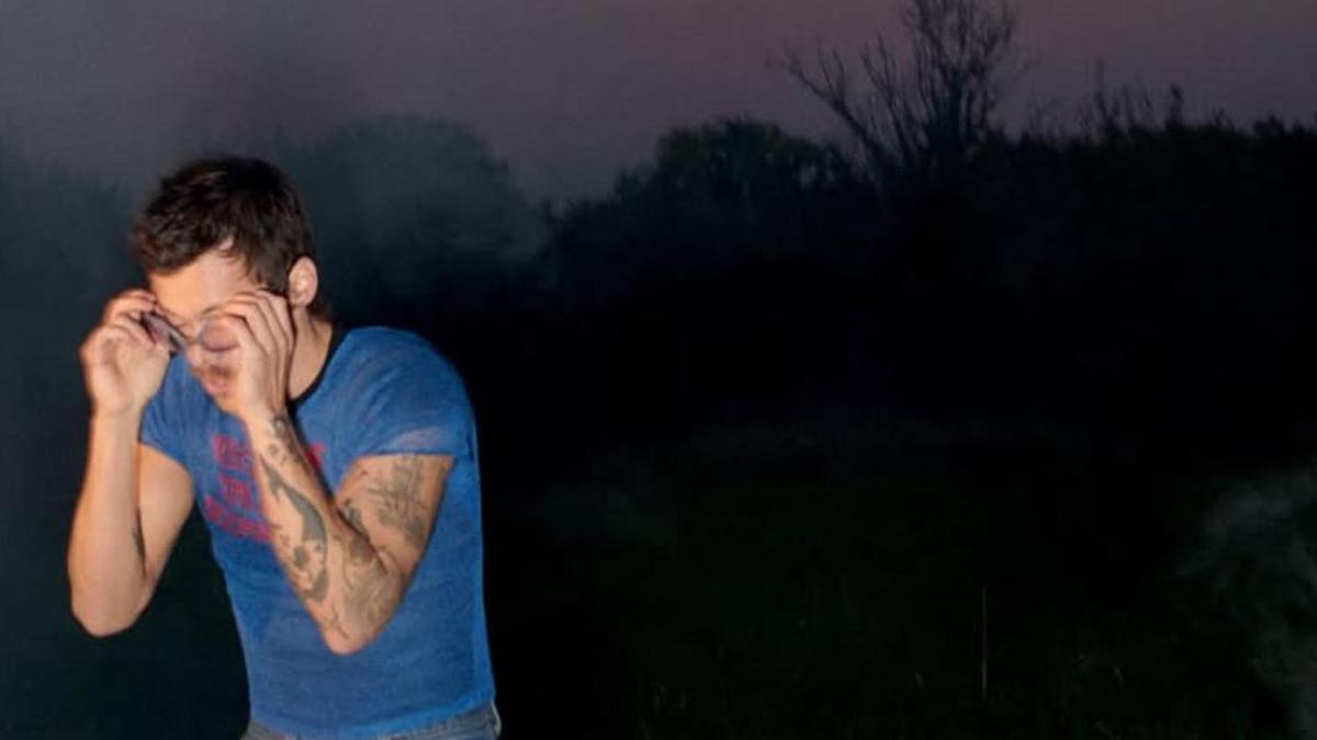 Harry Styles Masuki Era Fashion Berkelanjutan yang Stylish dan Penuh Makna