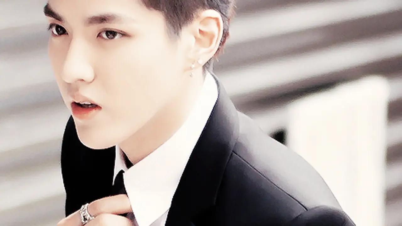 Kris EXO