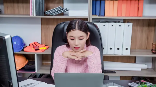 Satu Tarikan Napas Bisa Mengubah Harimu? Ini Dia Cara Ampuh Redakan Cemas dan Stres Sebelum Bekerja