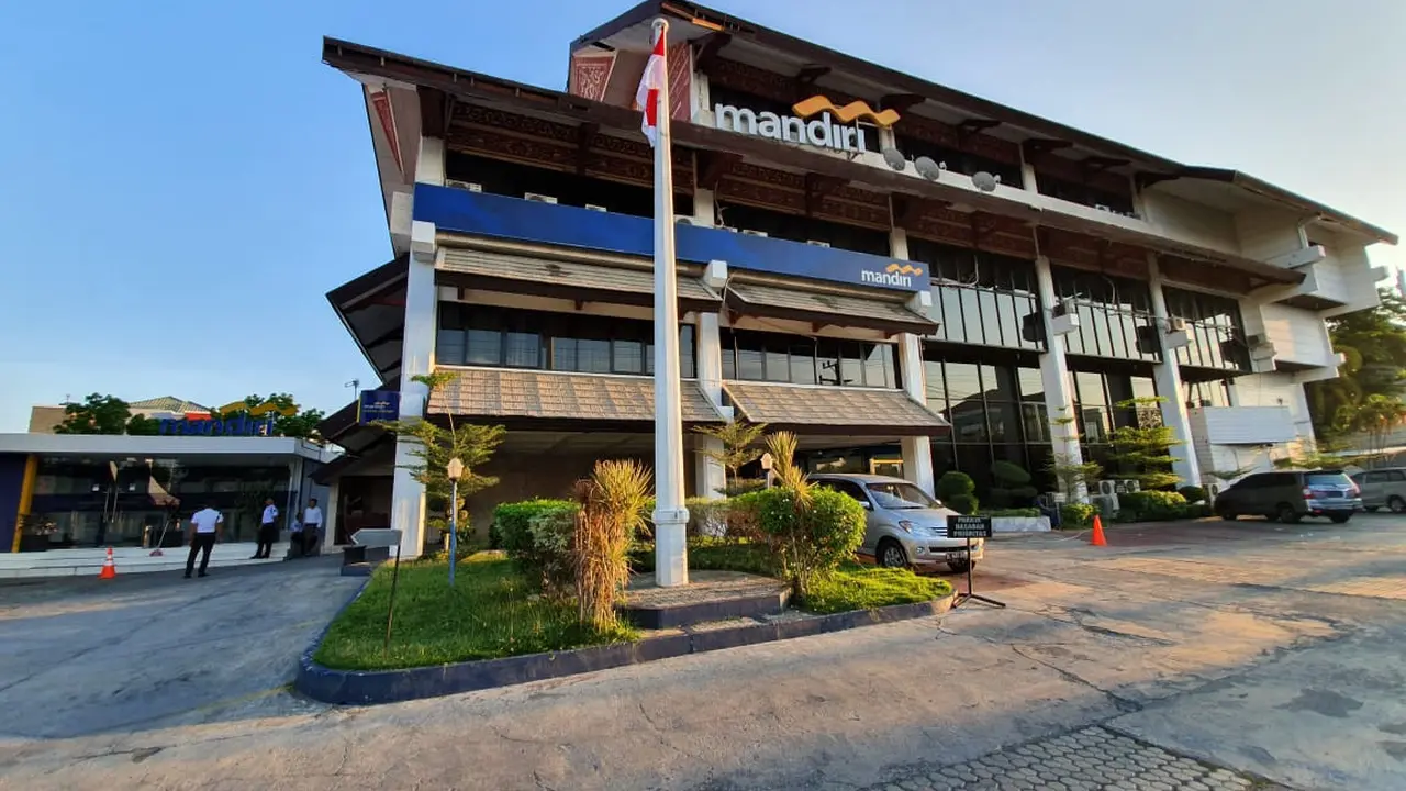 Kantor cabang Bank Mandiri