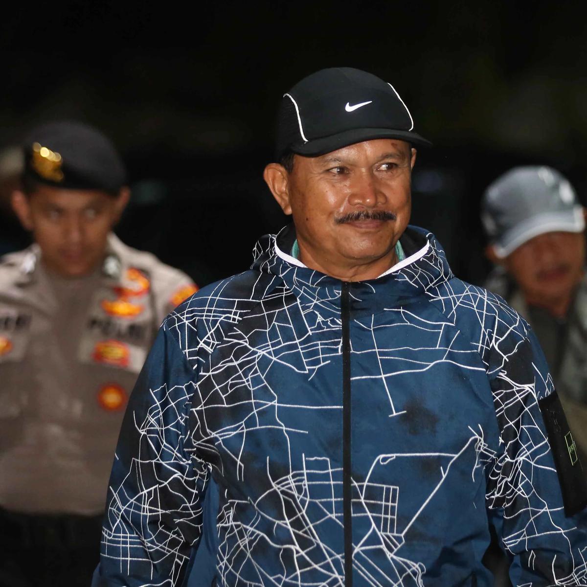 FOTO: Wali Kota Madiun Maidi Tiba di Gedung Merah Putih KPK Usai Terjaring OTT