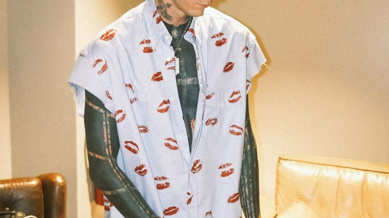 Profil Machine Gun Kelly, Kekasih Megan Fox yang Kontroversial