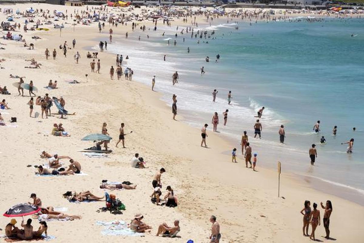Kemlu RI: Indonesia Kecam Penembakan di Pantai Bondi Sydney
