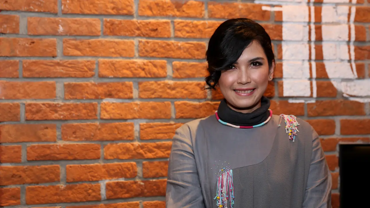 [Bintang] Dinda Kanya Dewi