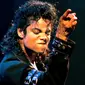 Album 'Xscape' Michael Jackson akan berisi delapan lagu yang telah diperbaharui secara musik oleh beberapa produser.