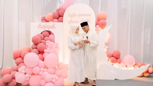 7 Momen Akikah Putri Yeni Inka, Ini Penjelasan Arti Nama Anaknya