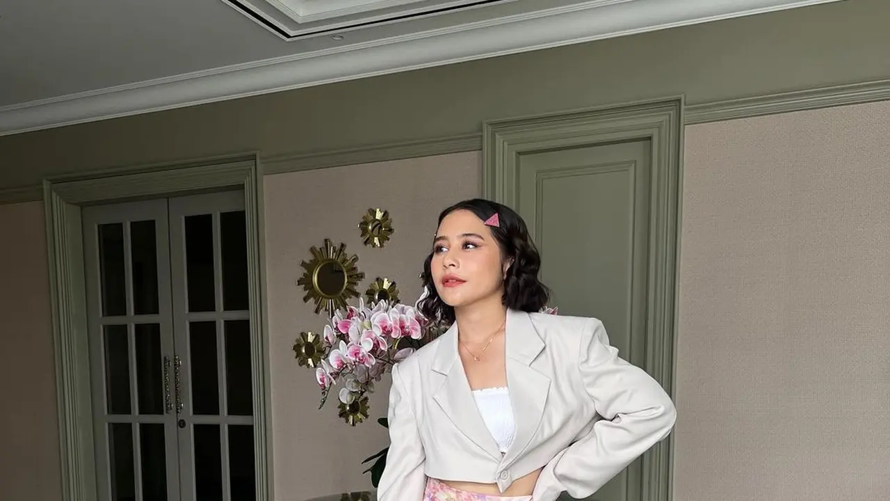Prilly Latuconsina (Instagram/prillylatuconsina96)