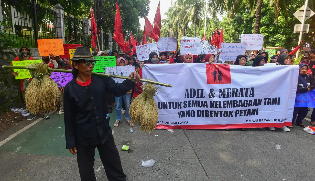 Aksi ini untuk dalam rangka memperingati Hari Tani Nasional (HTN) yang jatuh setiap tanggal 24 September. (merdeka.com/Arie Basuki)