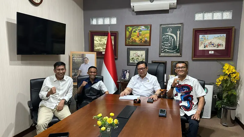 Bakal Calon Bupati Golkar Gunardi (kedua dari kiri) (Istimewa)