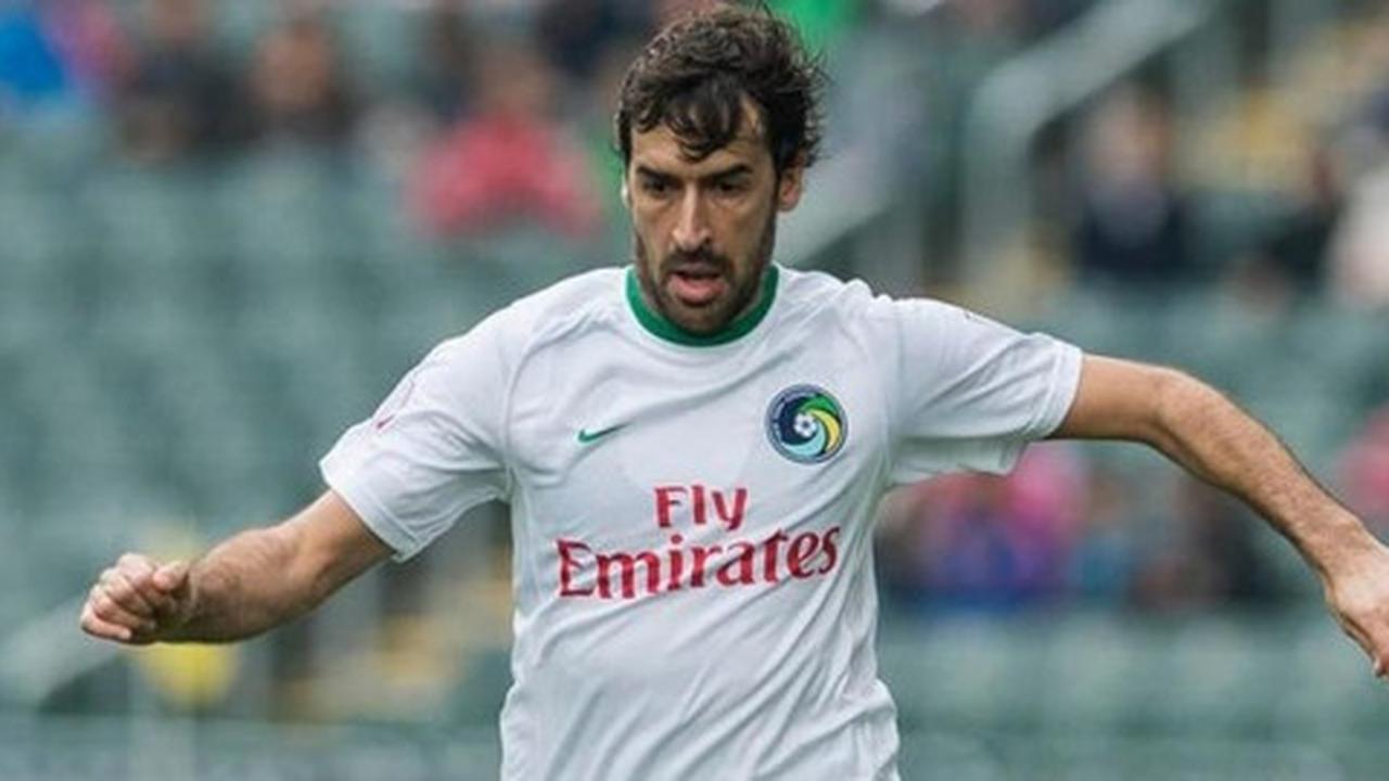 Benitez indikasikan tarik Raul ke Madrid
