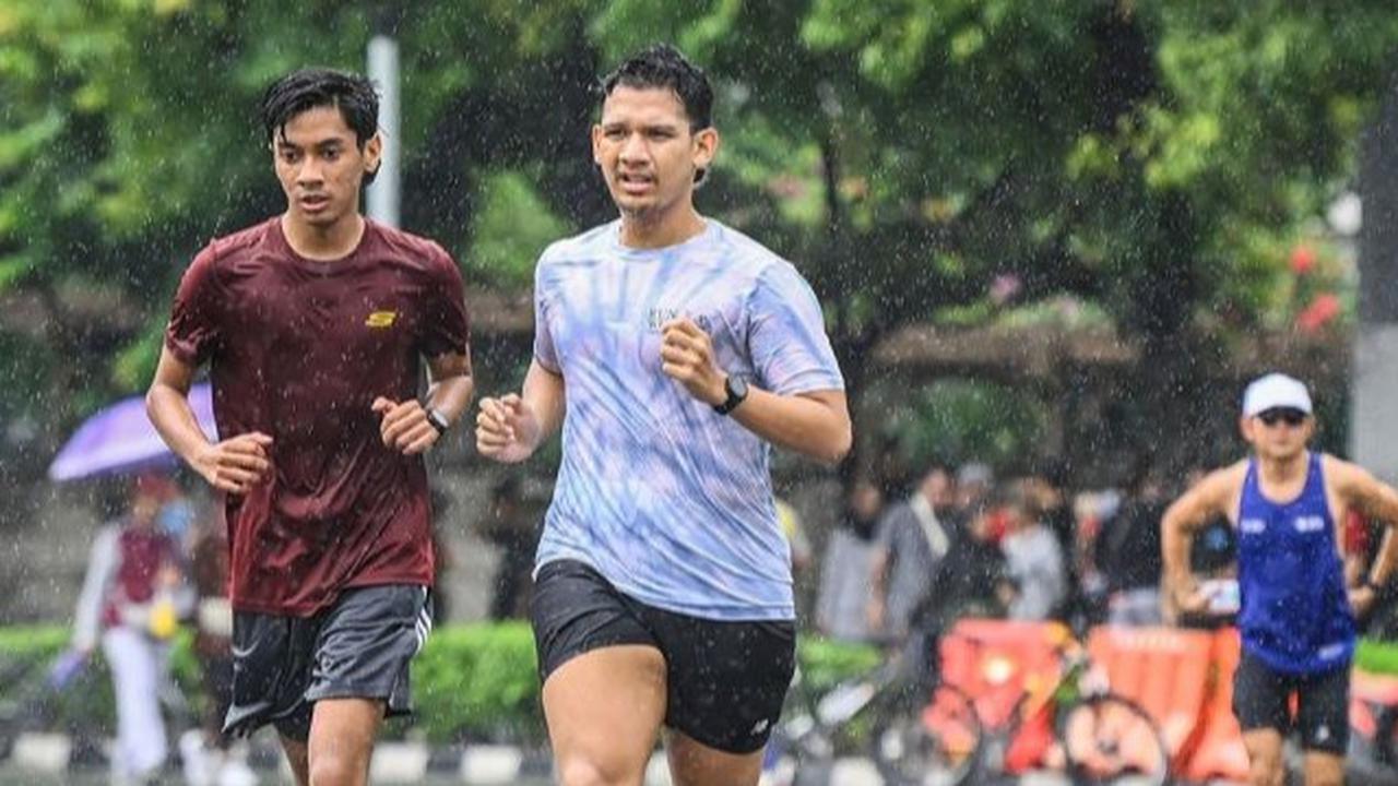 Prakiraan Cuaca BMKG: Waspadai Hujan Petir di Jakarta, Bandung, Semarang Awal November