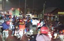 Arus Mudik Lebaran 2025, Pemudik Bermotor Keluhkan Kondisi Jalur Berlubang di Karawang