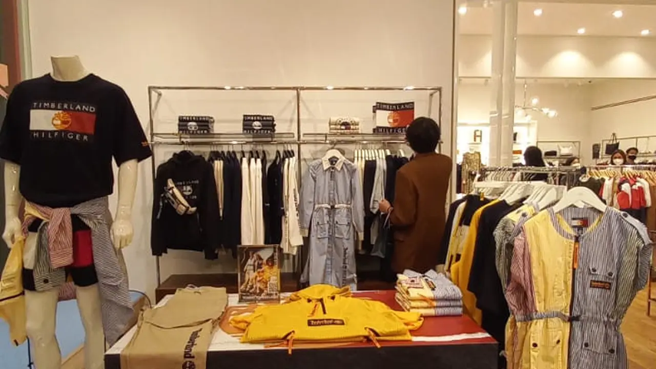 Bergaya Klasik Amerika di Era 90an dengan Koleksi Outfit Tommy Hilfiger x Timberland