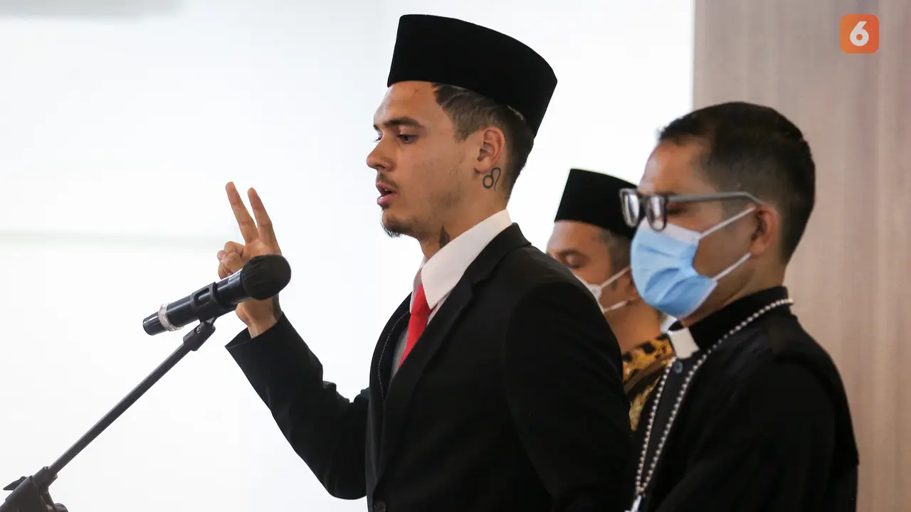 Pengambilan Sumpah Janji Setia Pewarganegaraan Republik Indonesia kepada Shayne Pattynama