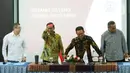 Mahfud berbincang hangat dengan para peserta pertemuan. Pertemuan itu memang merupakan ajang silaturahmi cawapres itu dengan PGI. (Liputan6.com/Herman Zakharia)