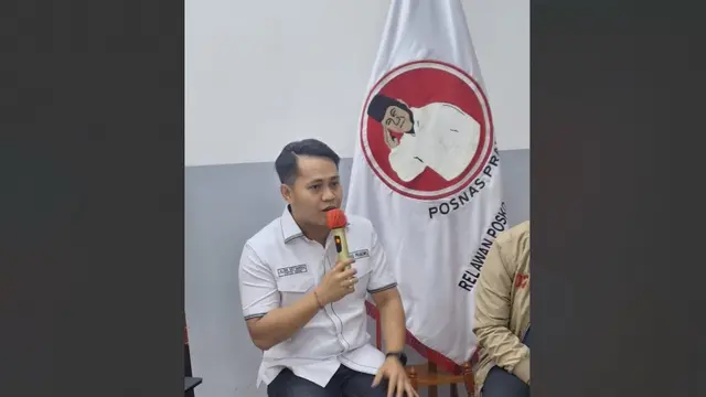 Ketua Umum Relawan Posko Nasional Prabowo, Aldhi Setyawan mengkritisi putusan Mahkamah Konstitusi (MK) terkait syarat usia calon kepala daerah.