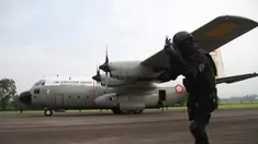 2 Polisi tewas setelah diduga tertembak anggota Paskhas TNI AU di Bandara Sentani, Kabupaten Jayapura, Papua.  Sementara Kapolri Jenderal Pol Badrodin Haiti menyatakan, tertembaknya 2 anggota polisi oleh anggota Paskhas TNI AU di Bandara Sentani, Jayapura
