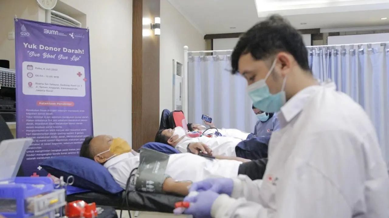 PT Pupuk Indonesia (Persero) menggelar kegiatan donor darah bekerjasama dengan Palang Merah Indonesia (PMI) di Jakarta, Rabu (6/7/2022)