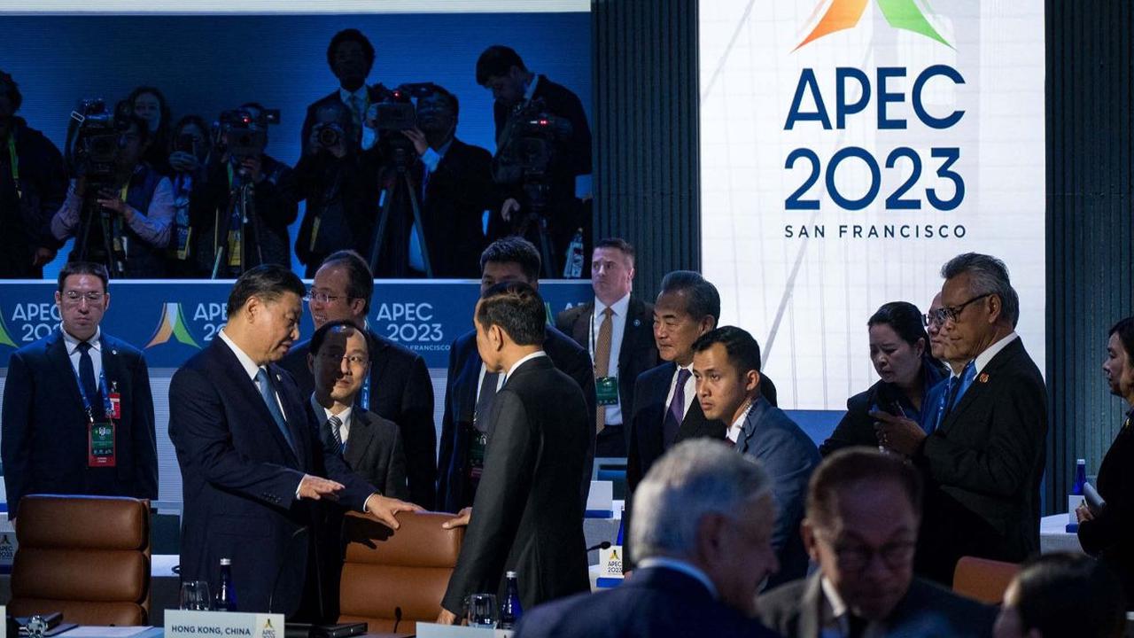 <b>Di Retreat KTT APEC, Jokowi Singgung Hak Hidup Masyarakat Gaza</b>