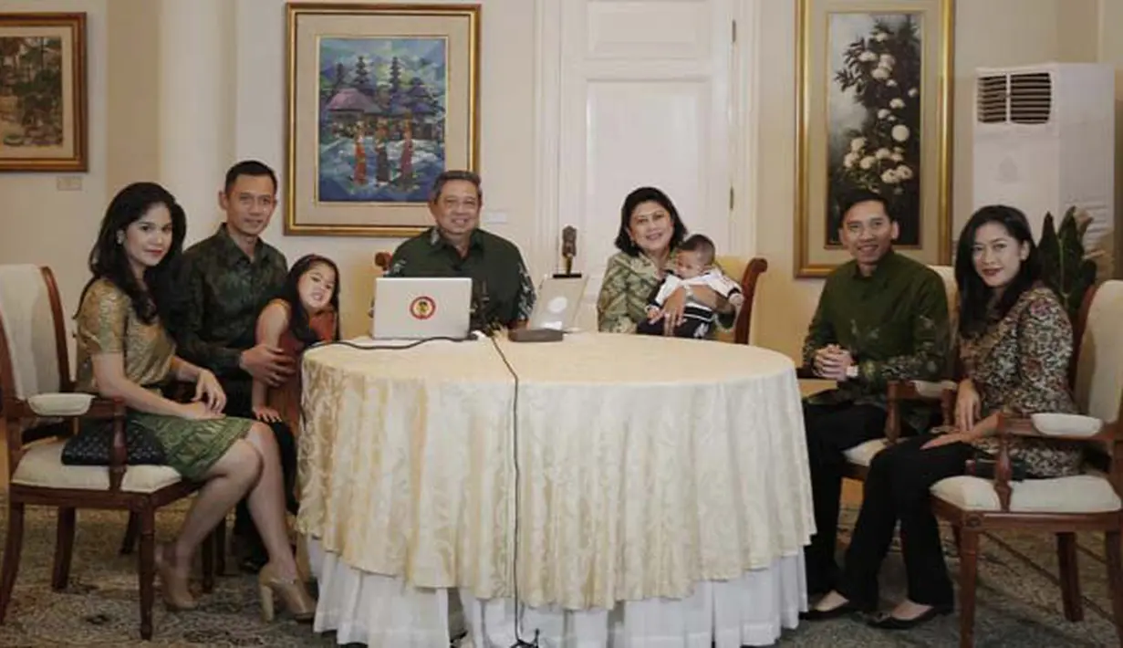 Foto bersama keluarga Presiden Susilo Bambang Yudhoyono. (Foto: @SBYudhoyono)
