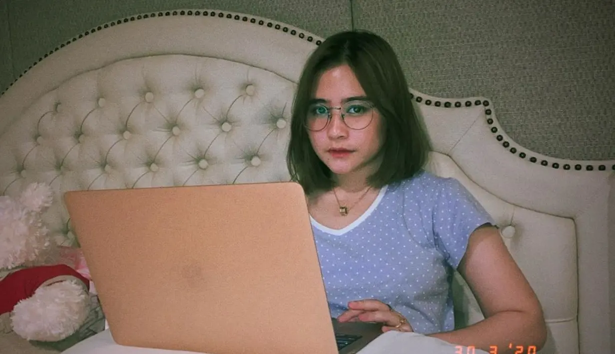 Prilly Latuconsina (Instagram/prillylatuconsina96)