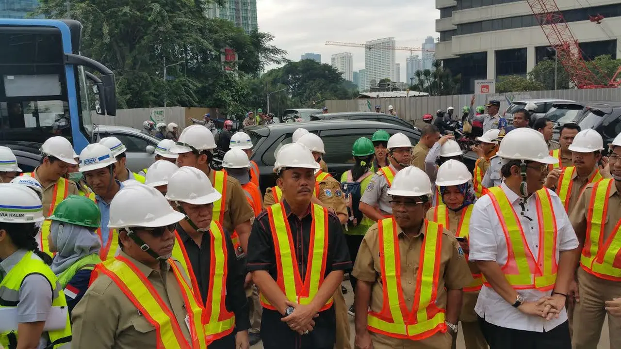 Plt Gubernur dan DPRD DKI Tinjau proyek MRT