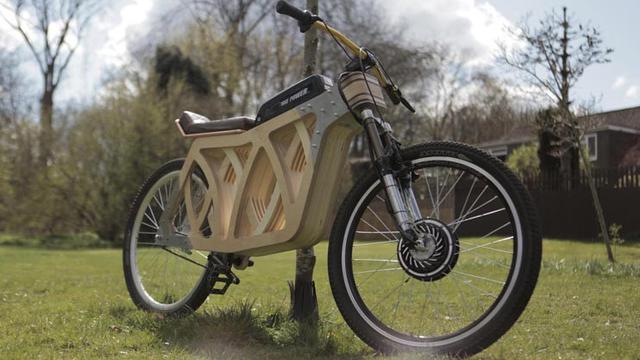 Rangka Electraply ini terbuat dari campuran dua kayu, birch dan poplar (Evie Bee)