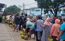 LPG 3 Kg Bikin Penjual Seblak di Depok Kesal, Tutup Warung Demi Berjam-jam Antre
