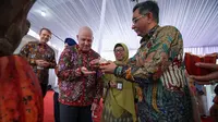 USAID luncurkan program The Landscape Approach to Sustainable and Climate Change Resilient Cocoa and Coffee Agroforestry (LASCARCOCO) untuk bantu produksi kakao dan kopi di Indonesia. (Kedutaan Besar AS)