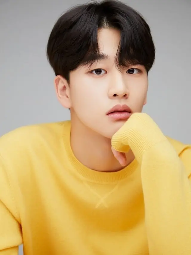 Kim Yoon Woo sebagai Park Ji Min di drama Youth, BTS Universe. (foto via Soompi)