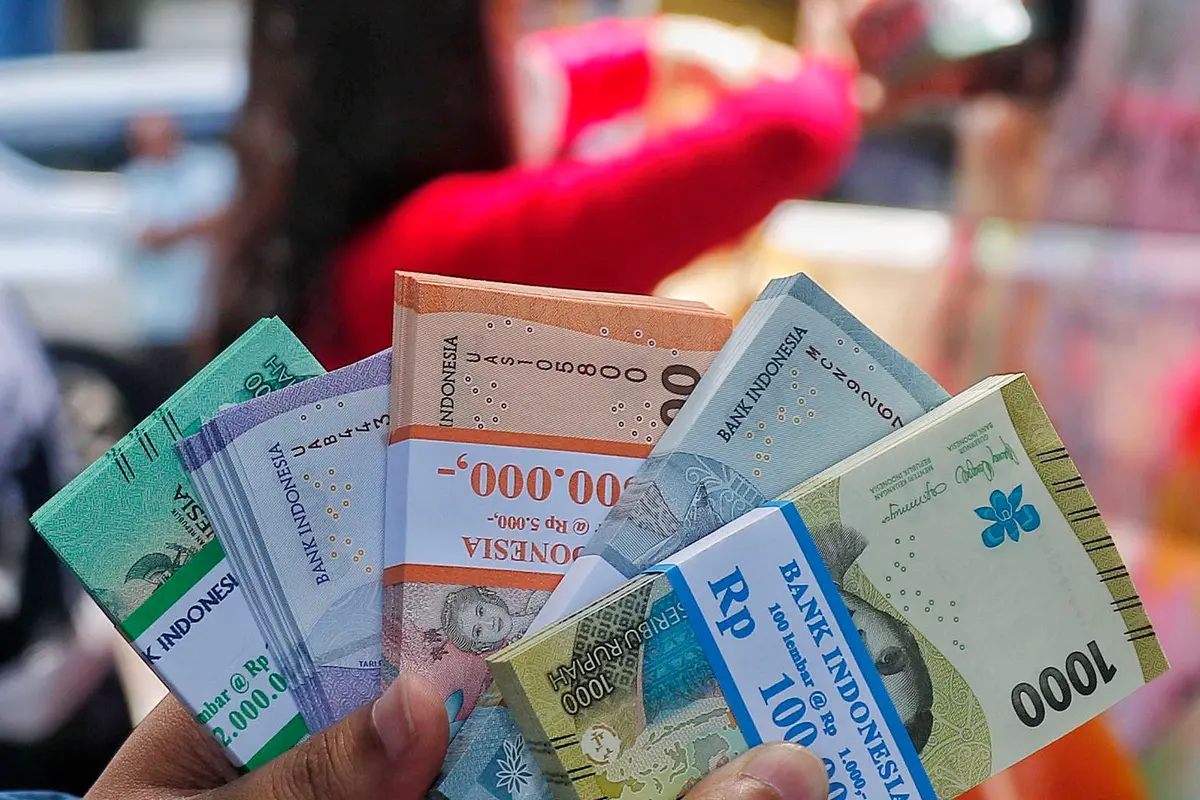 Warga Mulai Berburu Penukaran Uang Baru Lebaran