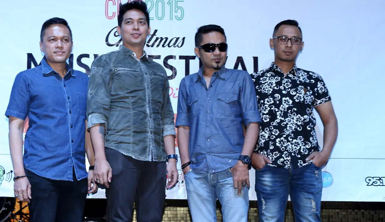 Menurut sang vokalis, Donnie Sibarani di album ini lebih berwarna dengan banyak sekali unsur musik selain pop yang dimasukkan. (Andy Masela/Bintang.com)