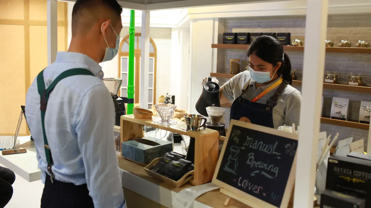 Lebih dari 50 jenis kopi lokal Indonesia dipamerkan di dalam gelaran Expo 2020 Dubai. Kopi tersebut antara lain Luwak, Gayo, Kintamani, robusta Lampung, Leci Pranger Priyangan, Bajawa Flores, Toraja, dan Ijen Banyuwangi. (Dok Kemendag)