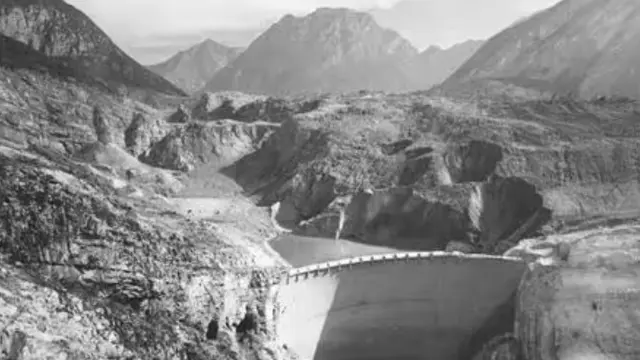 Bendungan Vajont mastt.com