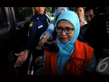 Chairun Nisa memenuhi panggilan KPK terkait kasus haji, Jakarta, Rabu (13/8/2014) (Liputan6.com/Faisal R Syam)