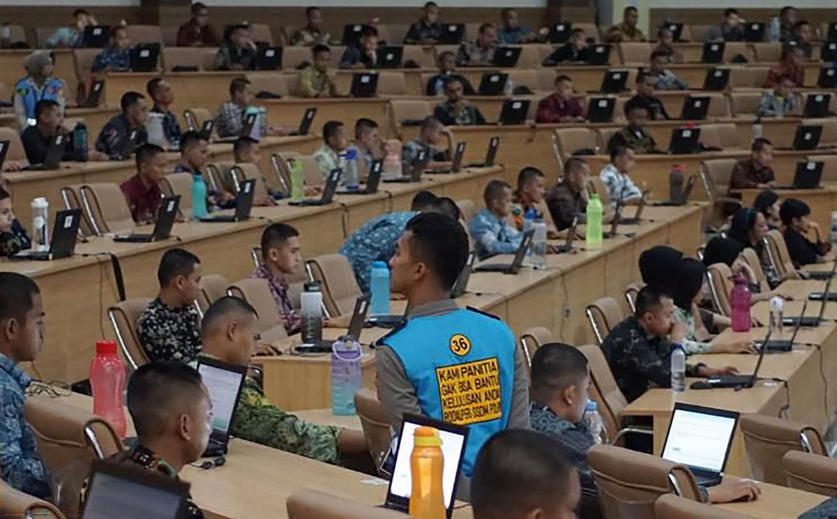 FOTO: Intip Seleksi Calon Siswa Sekolah Inspektur Polisi Sumber Sarjana (SIPSS)  di  Akademi Kepolisian (Akpol) Semarang