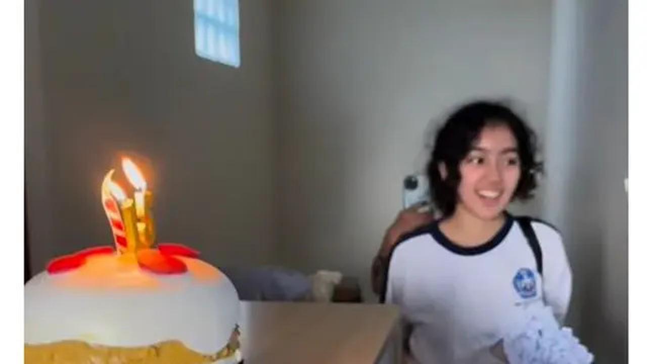 7 Potret Leticia Anak Sheila Marcia Ulang Tahun ke-15, Rayakan Bareng Keluarga