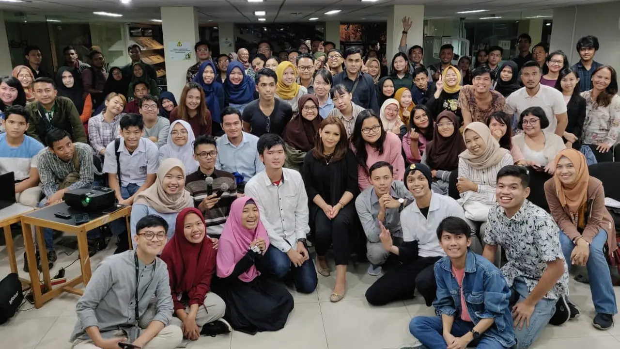 [FIMELA] Britzone ID, Ajak Masyarakat Tak Perlu Takut Salah Berbahasa Inggris