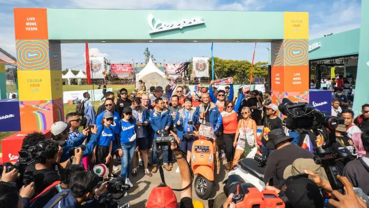 PT Piaggio Indonesia turut semarakkan gelaran Vespa World Days 2022